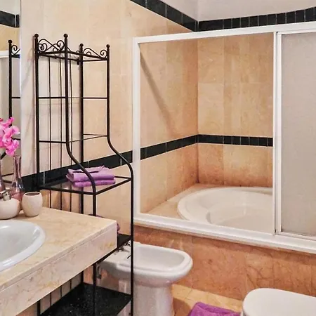Beautiful Apartment In Costa Adeje With Outdoor Swimming Pool, Wifi And 2 Bedrooms *